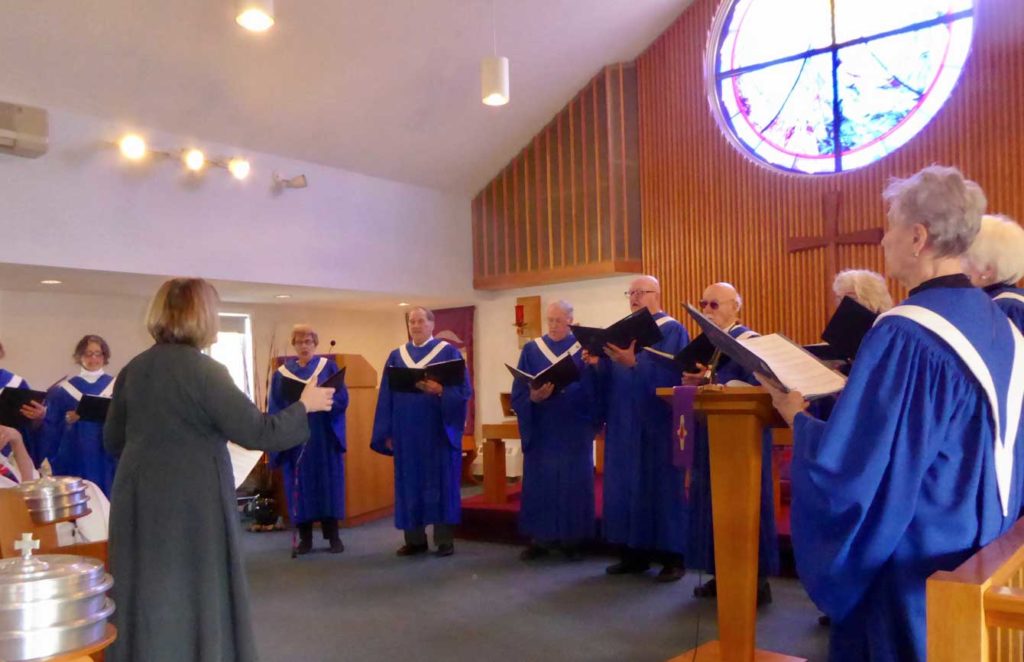 photo of Saint Peter's Lutheran choir rehearsing in church